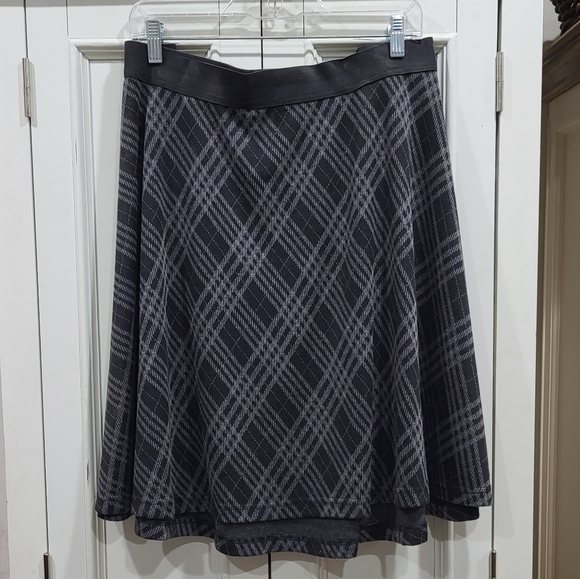 Torrid diamond 💎 plaid skirt - Picture 1 of 6